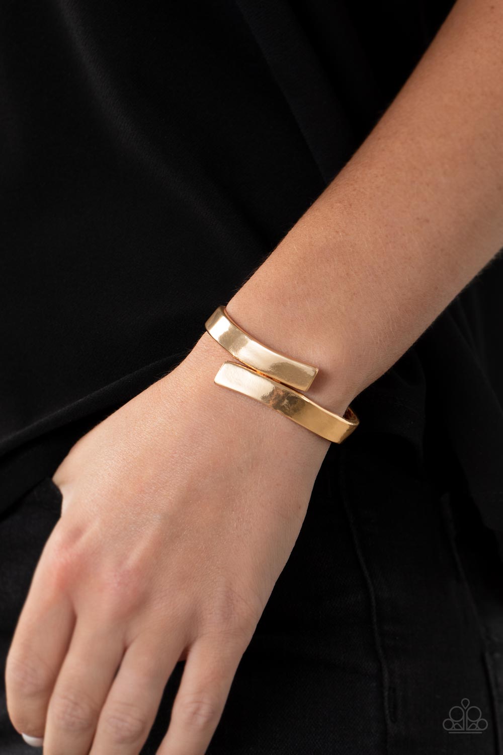 Paparazzi Accessories: Dare to Flare - Gold Bracelet