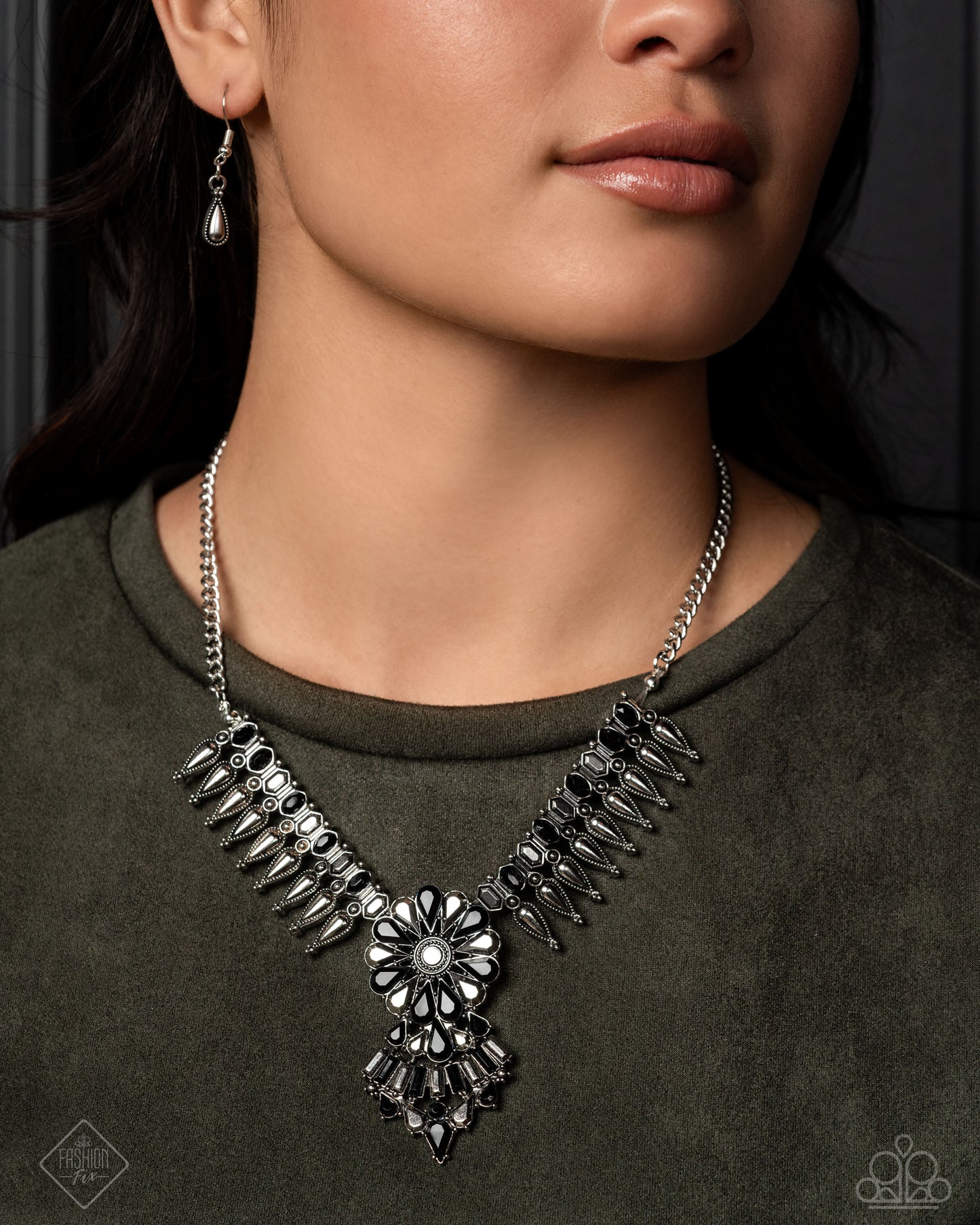 Paparazzi Accessories: Sunset Sightings - Complete Trend Blend December Fashion Fix 24