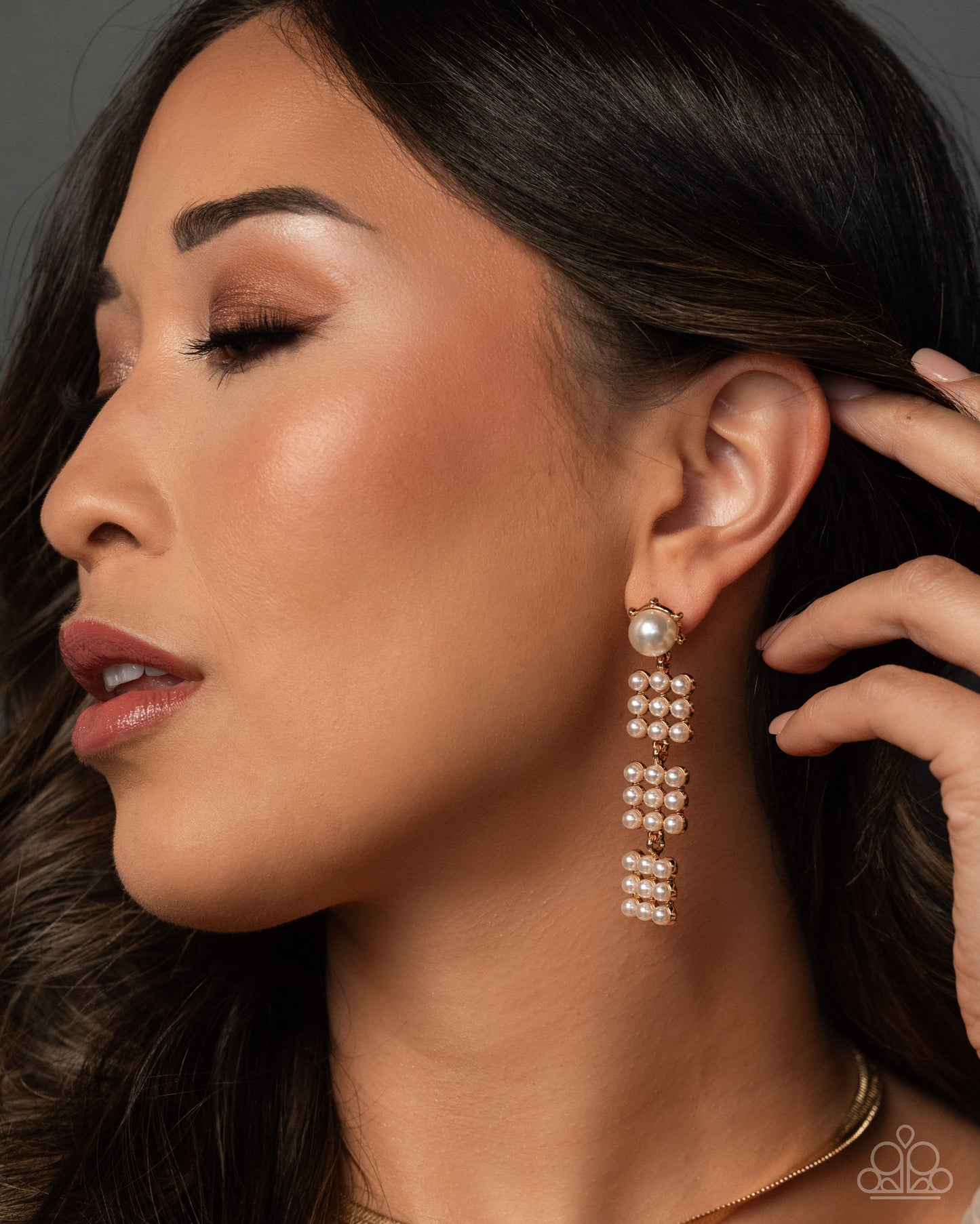 Paparazzi Accessories: Pearl Pastime - Gold Earrings