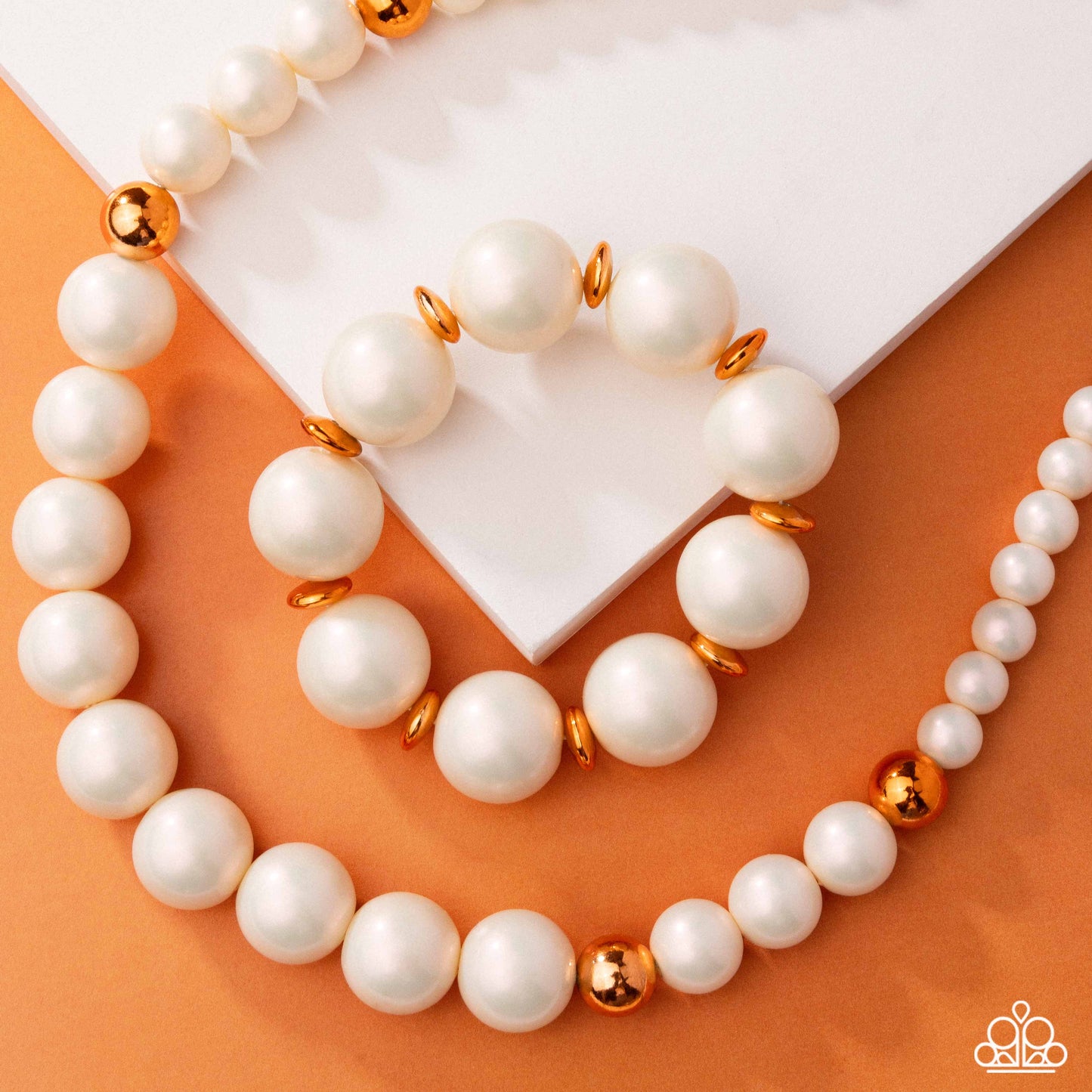 Paparazzi Accessories: Pearl Platoon - Complete Look Pearl Set