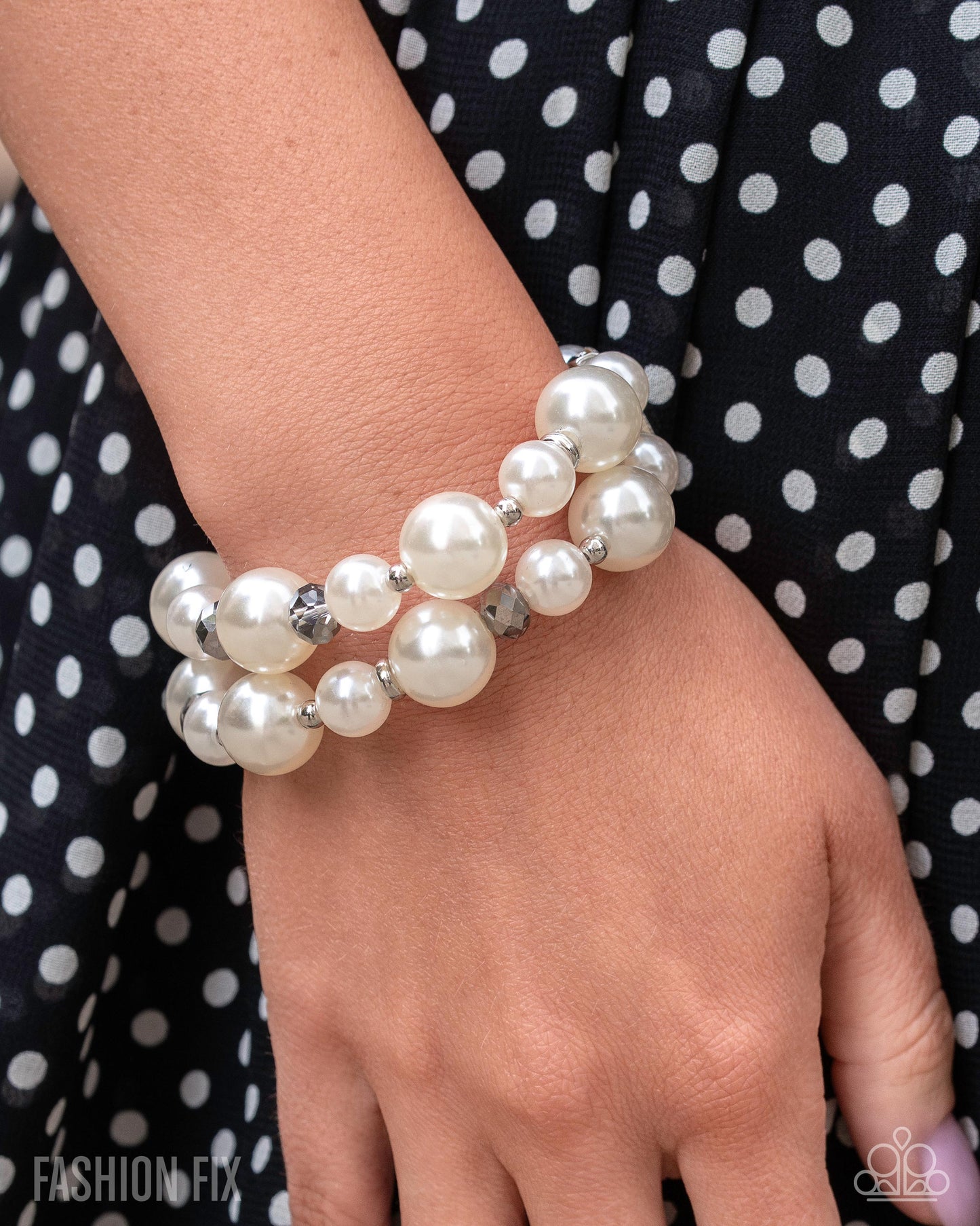 Paparazzi Accessories: Fiercely 5th Avenue - Complete Trend Blend August Fashion Fix 25