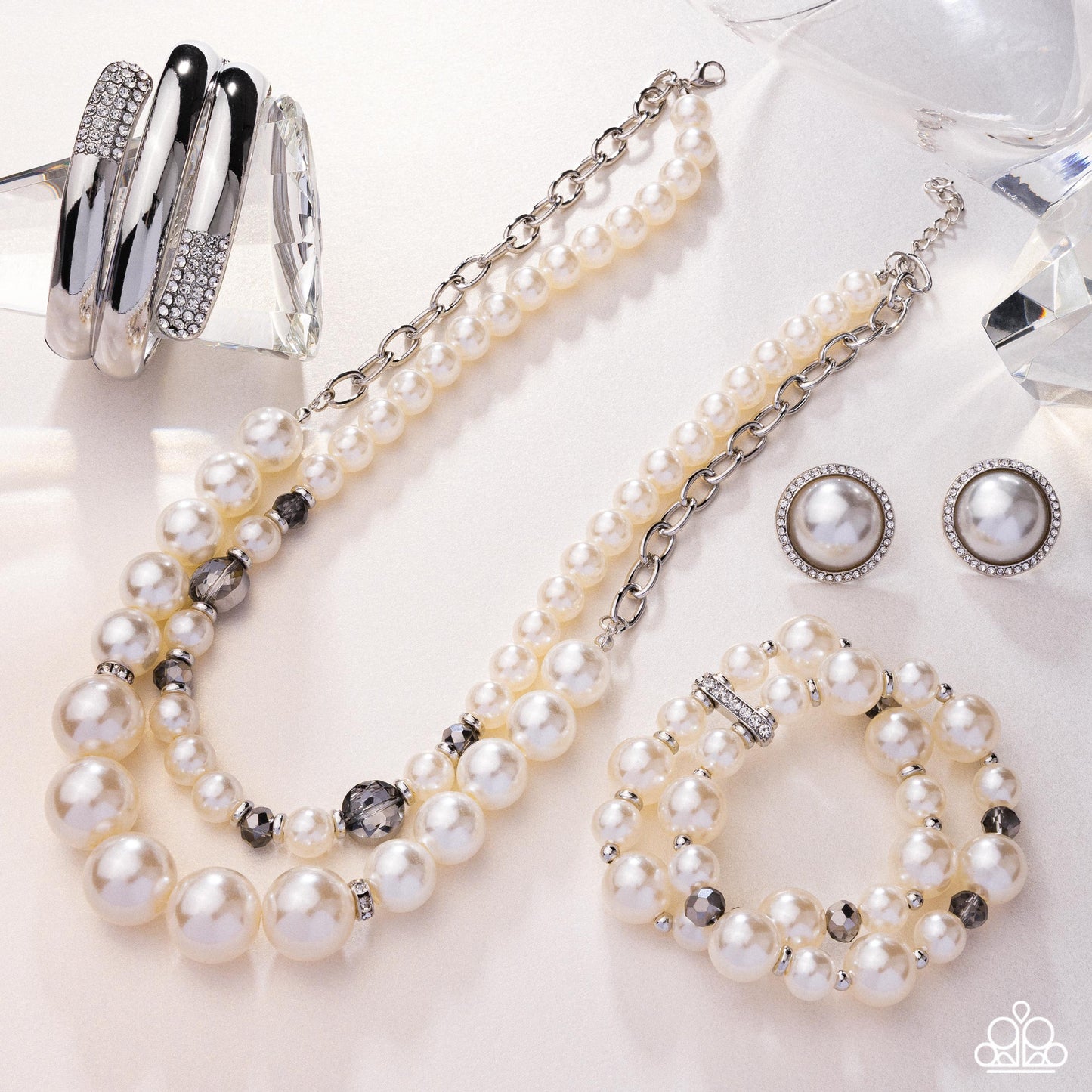 Paparazzi Accessories: Fiercely 5th Avenue - Complete Trend Blend August Fashion Fix 25