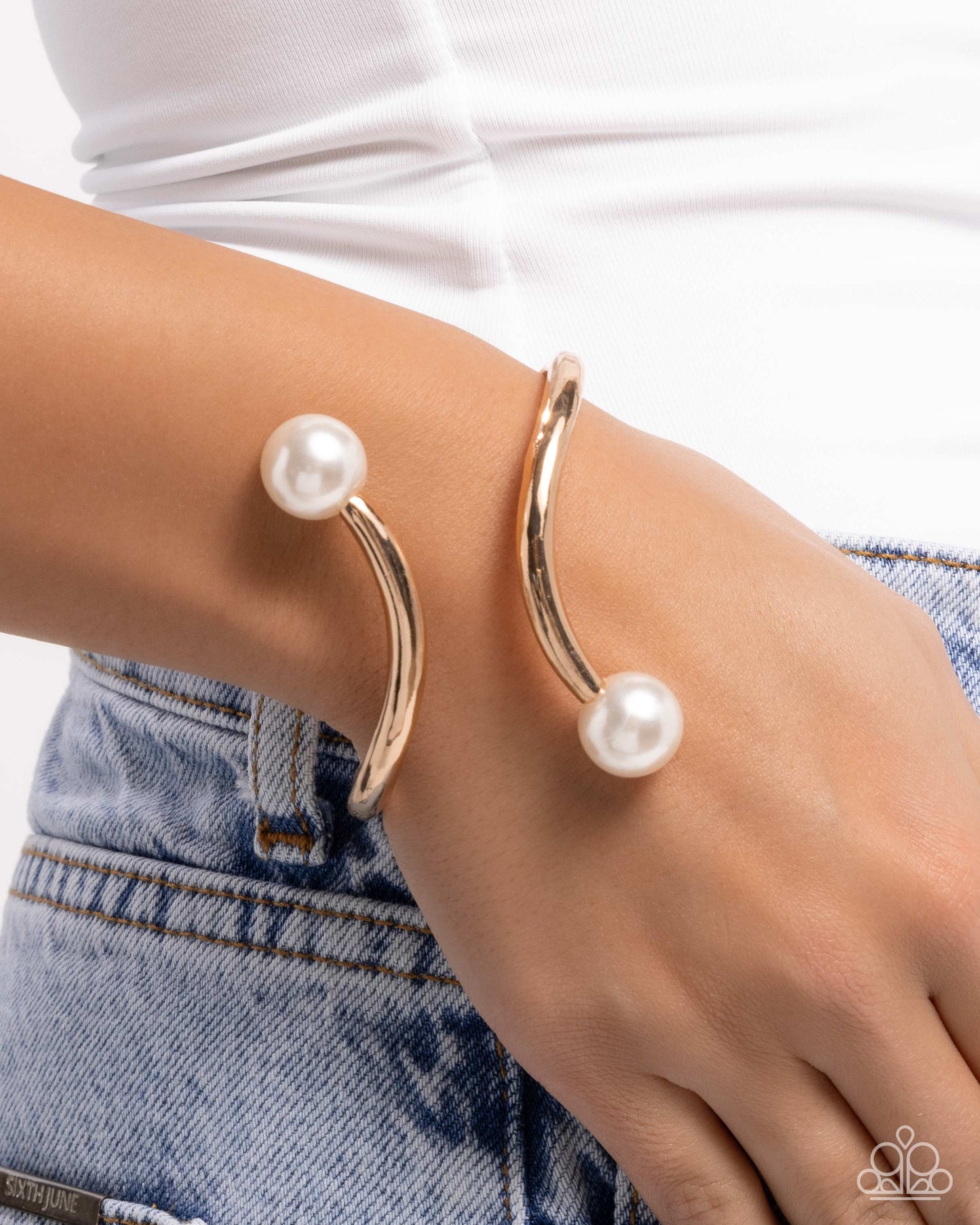 Paparazzi Accessories: Effulgent Exemplar - Gold Bracelet