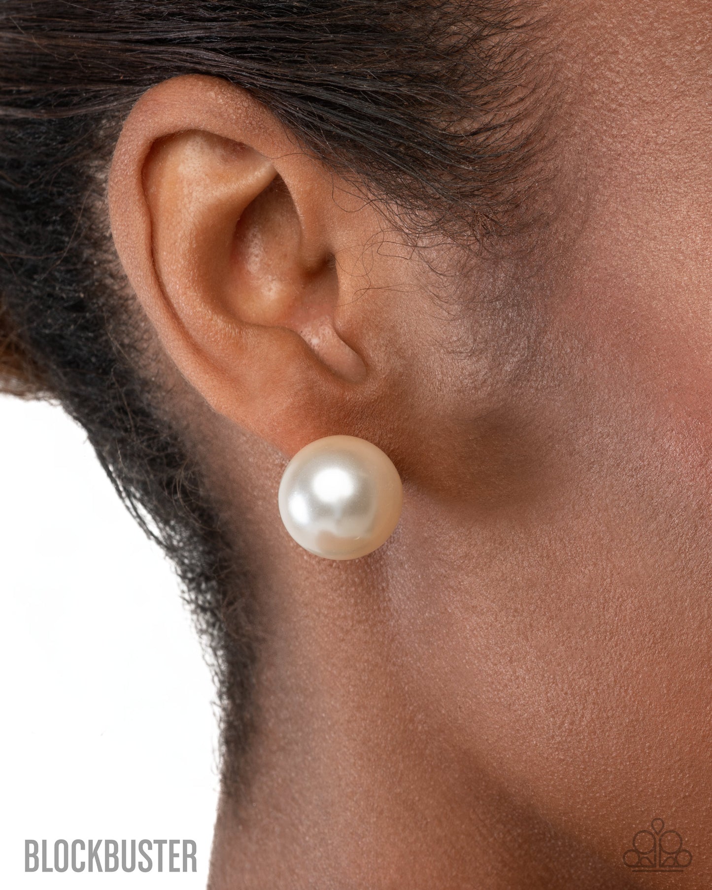 Paparazzi Accessories: Preppy Princess - White Pearl Earrings