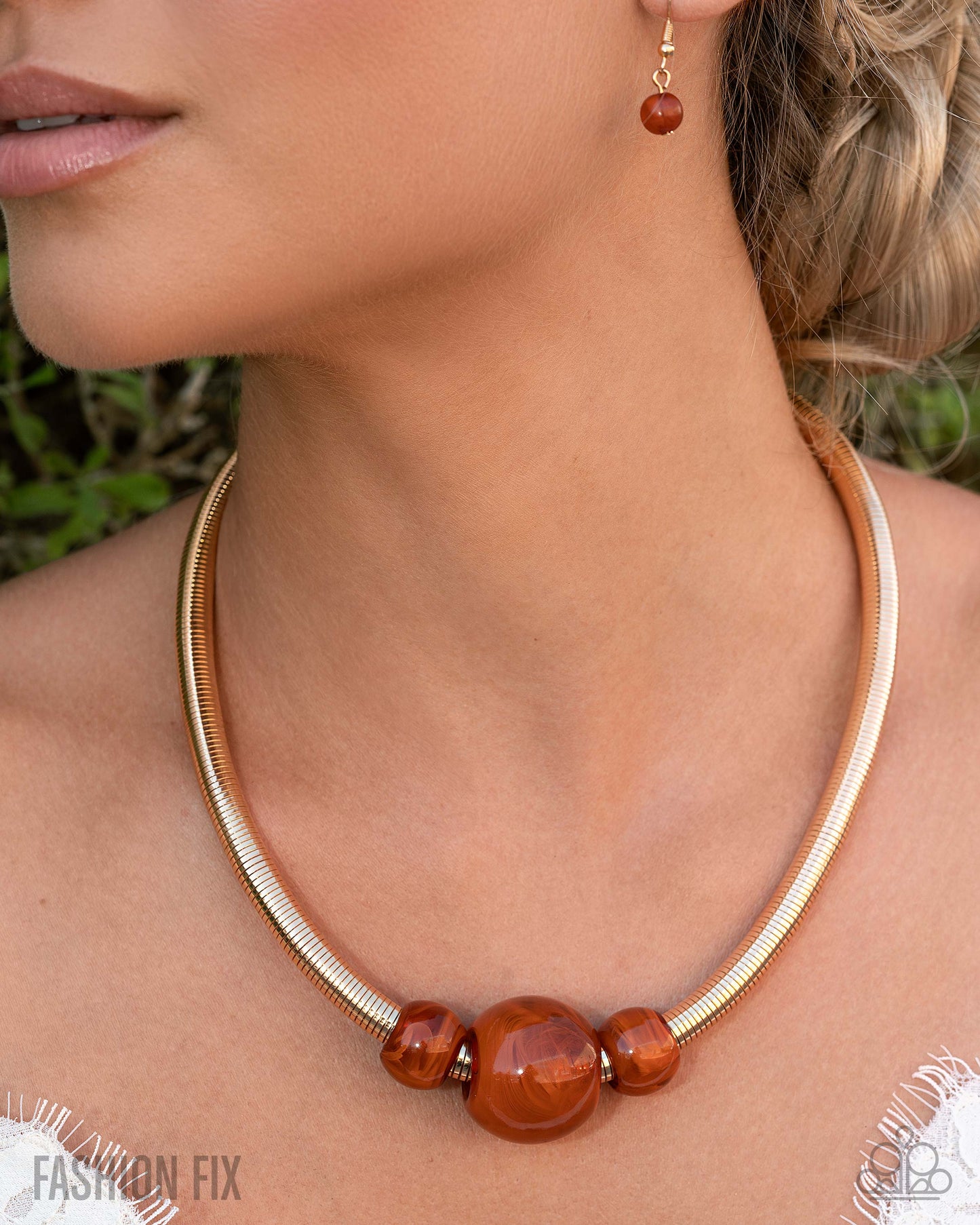 Paparazzi Accessories: Sleek Shift - Gold Necklace