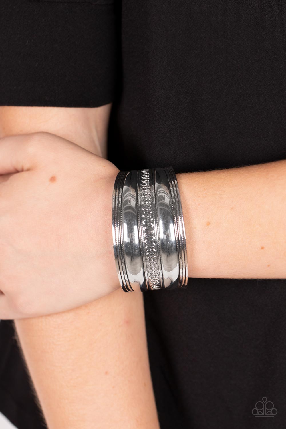 Paparazzi Accessories: Egyptian Essence - Silver Bracelet