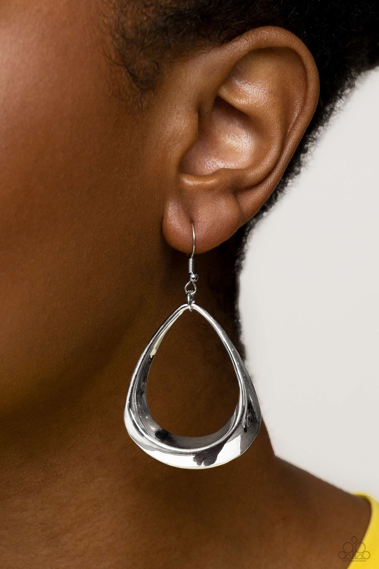 Paparazzi Accessories: Subtle Solstice - Silver Earrings