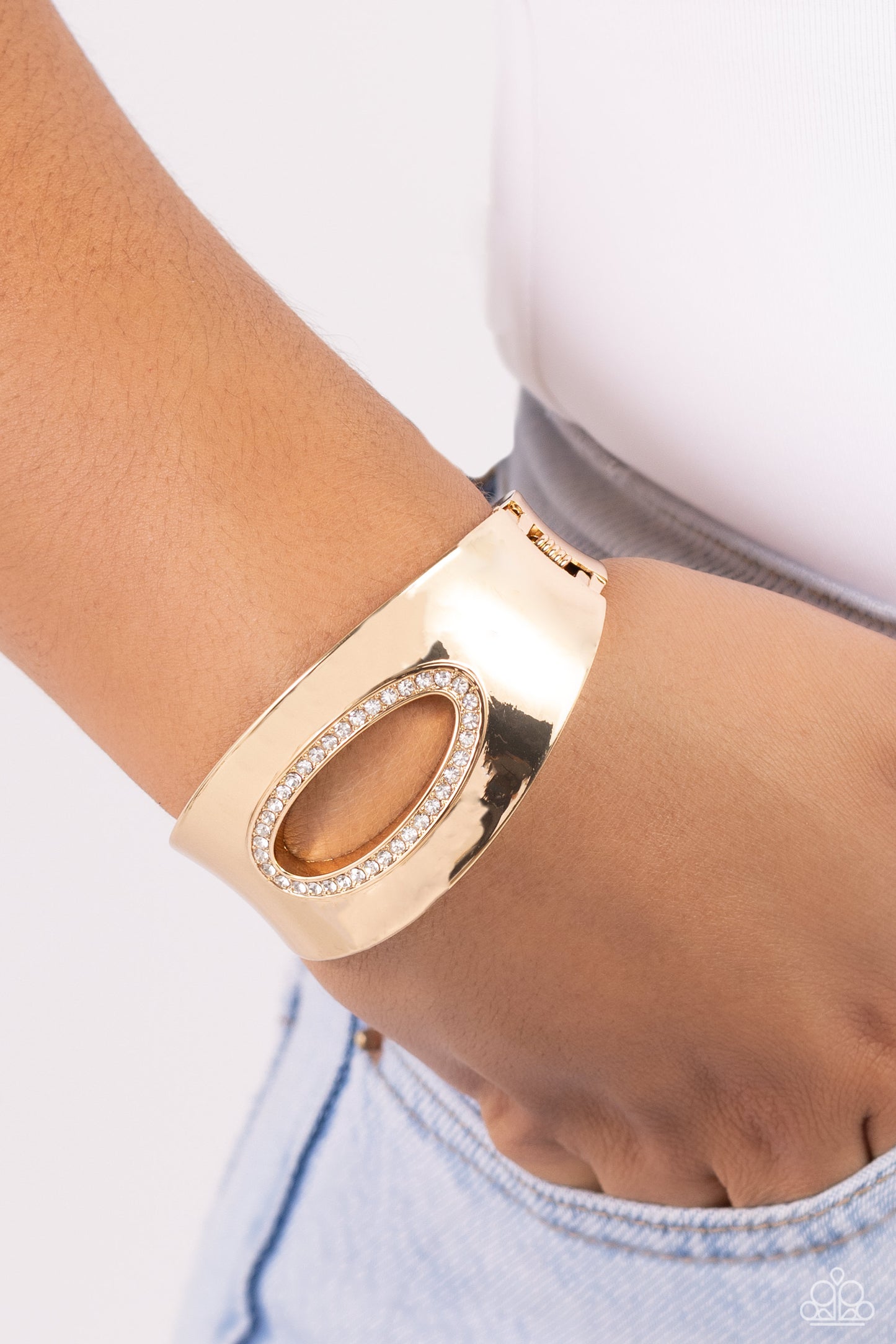 Paparazzi Accessories: Raised in Radiance - Gold Bracelet