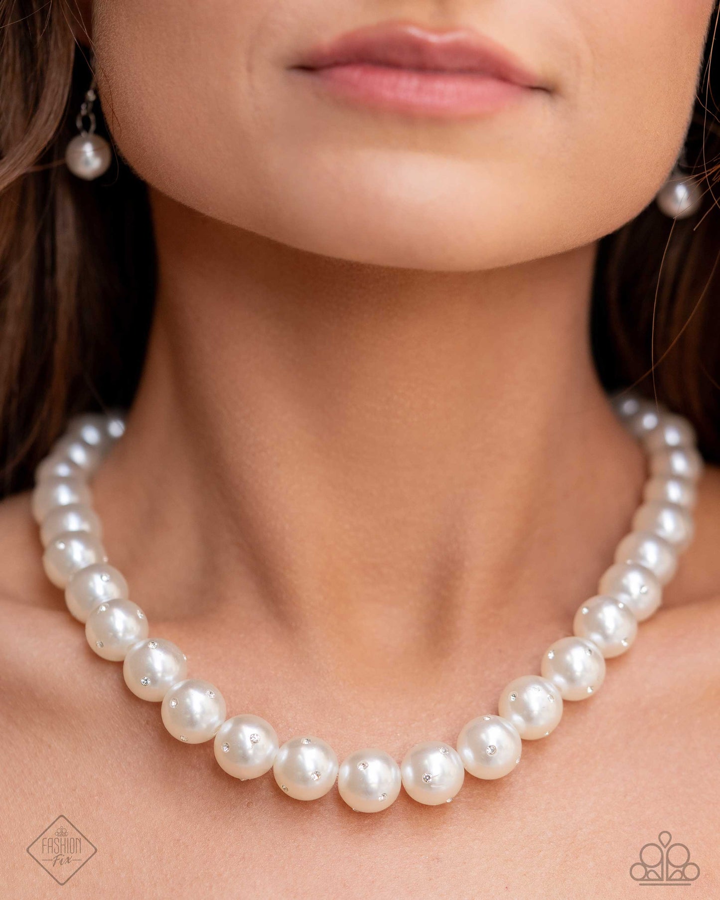 Paparazzi Accessories: Dashing Definition - White Necklace