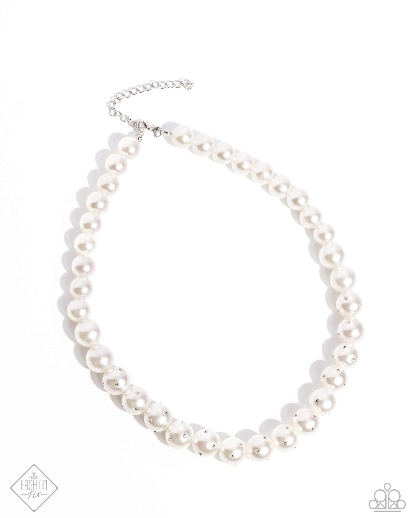 Paparazzi Accessories: Dashing Definition - White Necklace