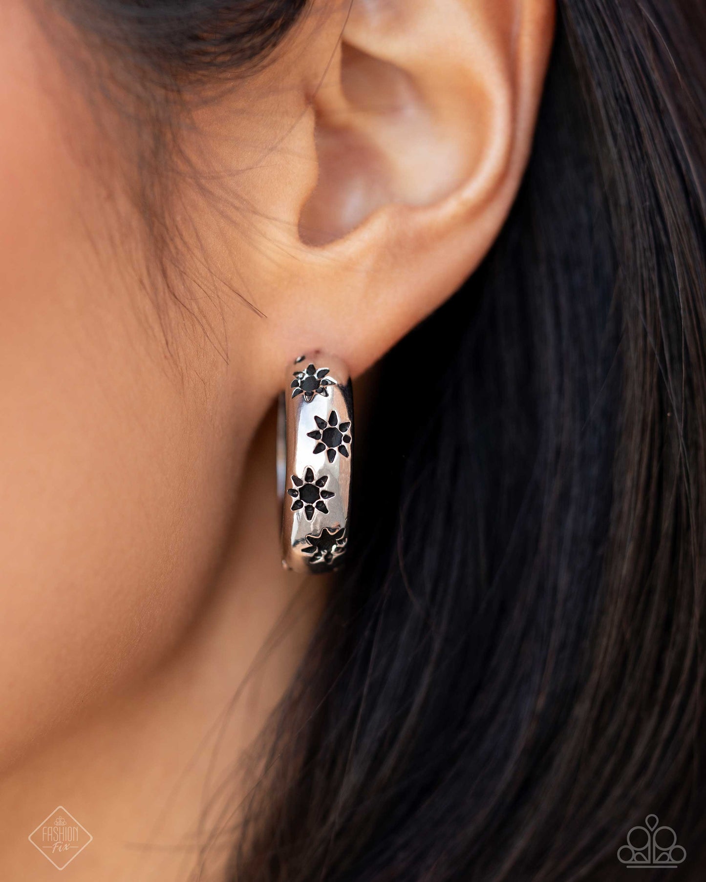 Paparazzi Accessories: Celestial Clique - Silver Earrings