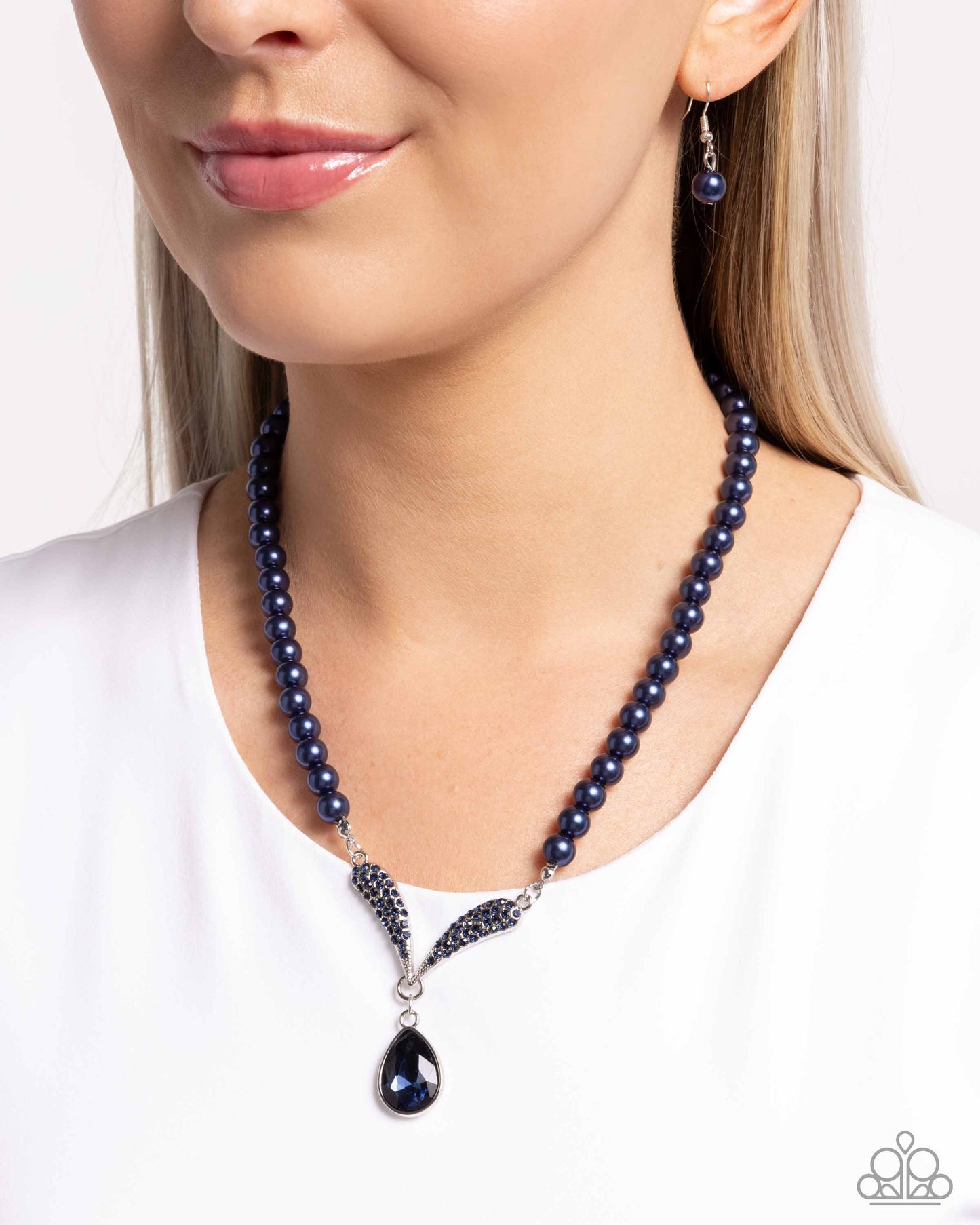 Paparazzi Accessories: Avant-Garde Adornment - Blue Necklace