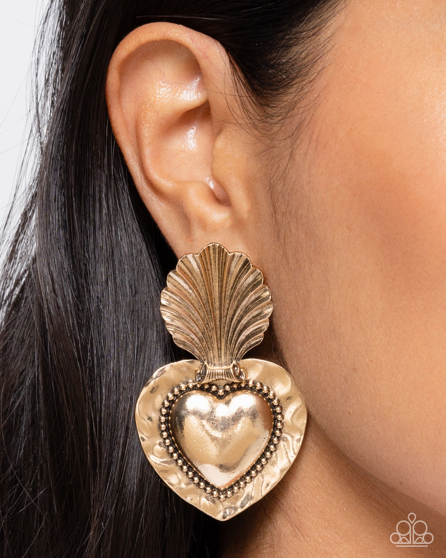 Paparazzi Accessories: Mythical Moment - Gold Earrings