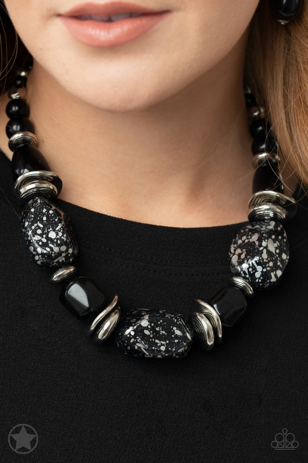 Paparazzi Accessories: In Good Glazes - Black Necklace