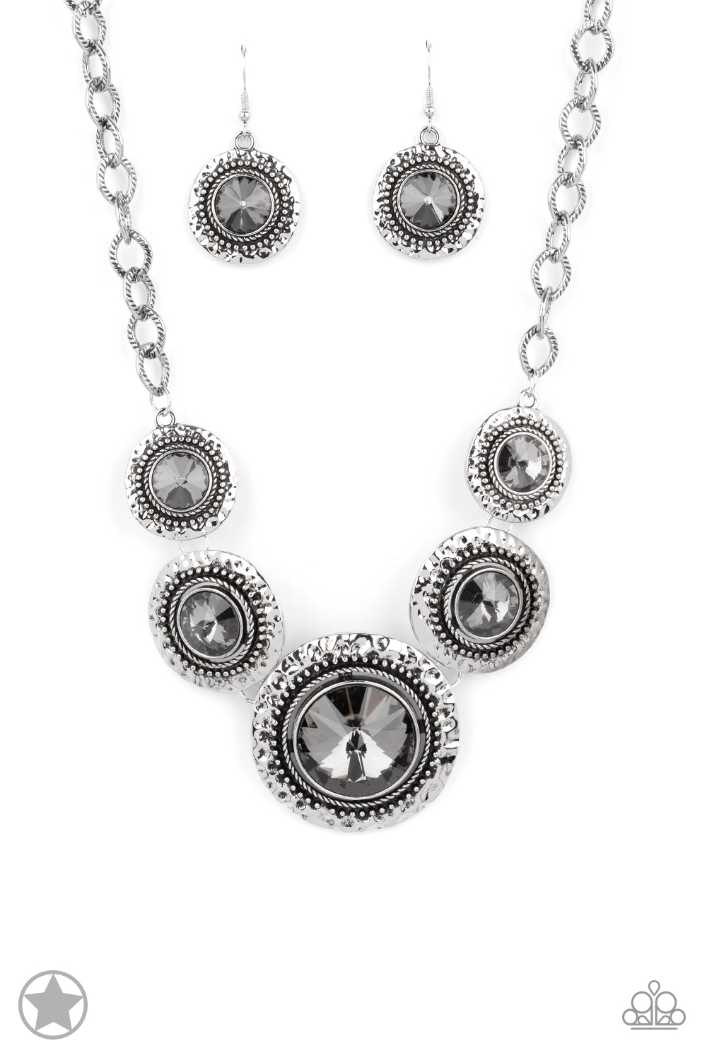 Paparazzi Accessories: Global Glamour Necklace