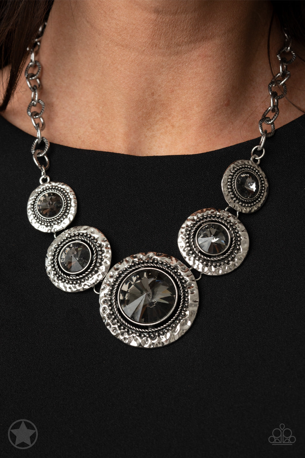 Paparazzi Accessories: Global Glamour Necklace