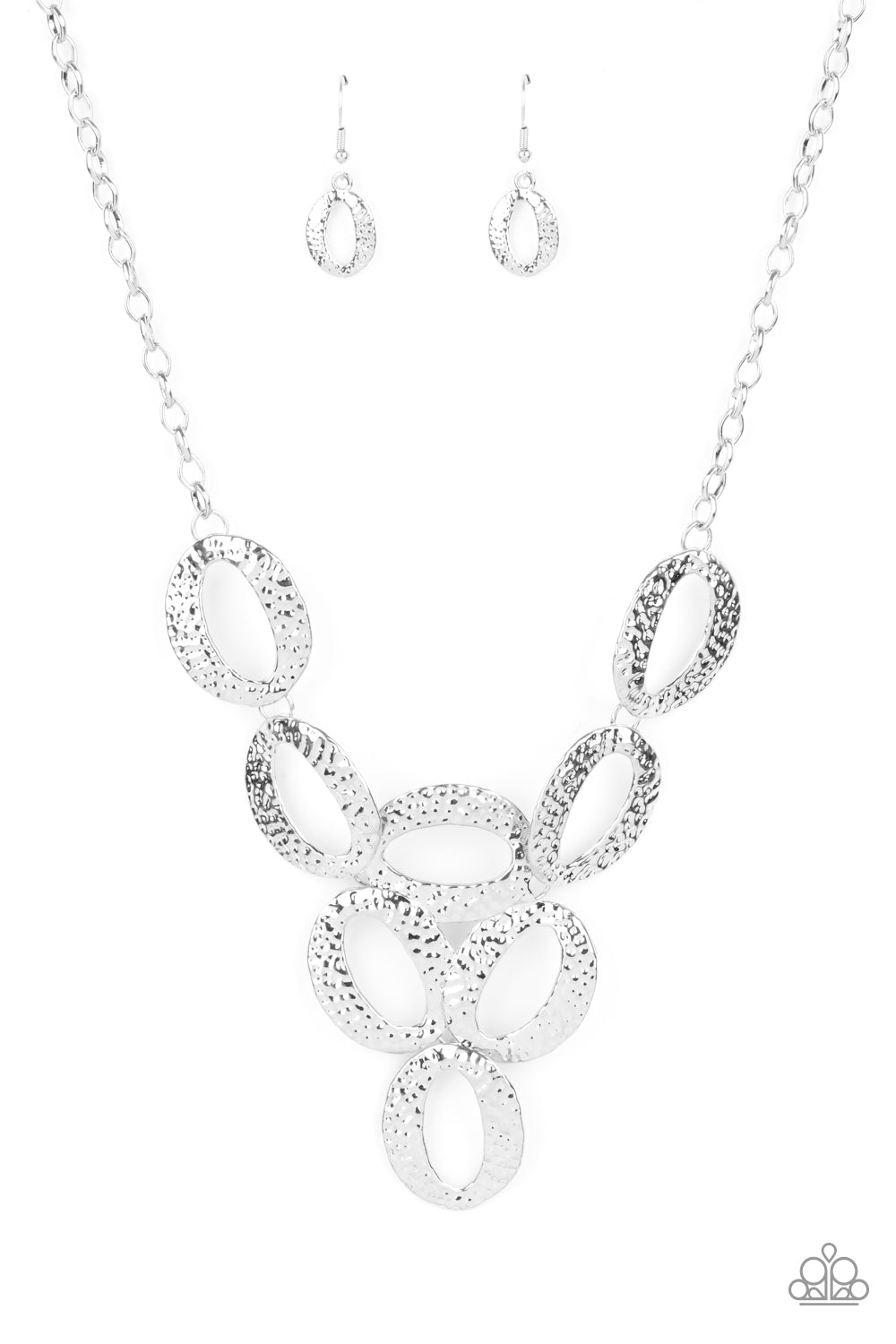 Paparazzi Accessories: OVAL The Limit - Silver Necklace