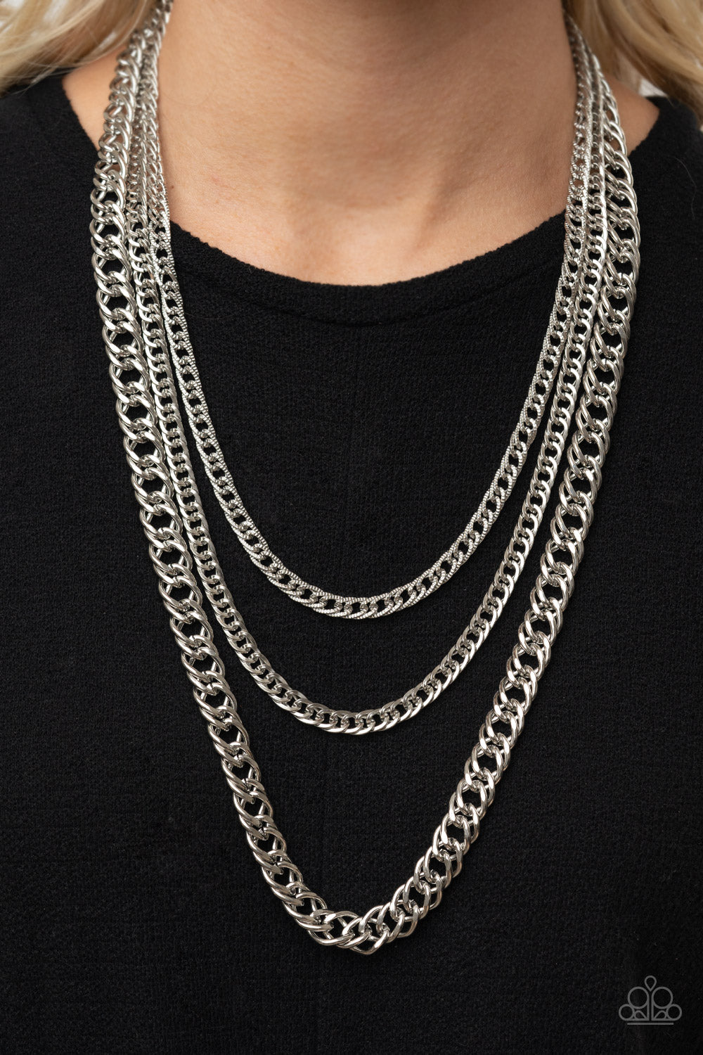 Paparazzi Accessories: Chain of Champions - Silver Necklace