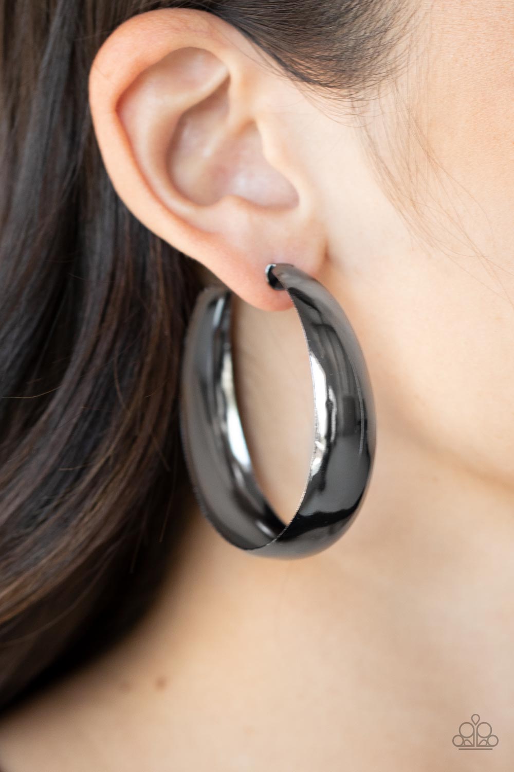 Paparazzi Accessories: Flat Out Flawless - Black Earrings