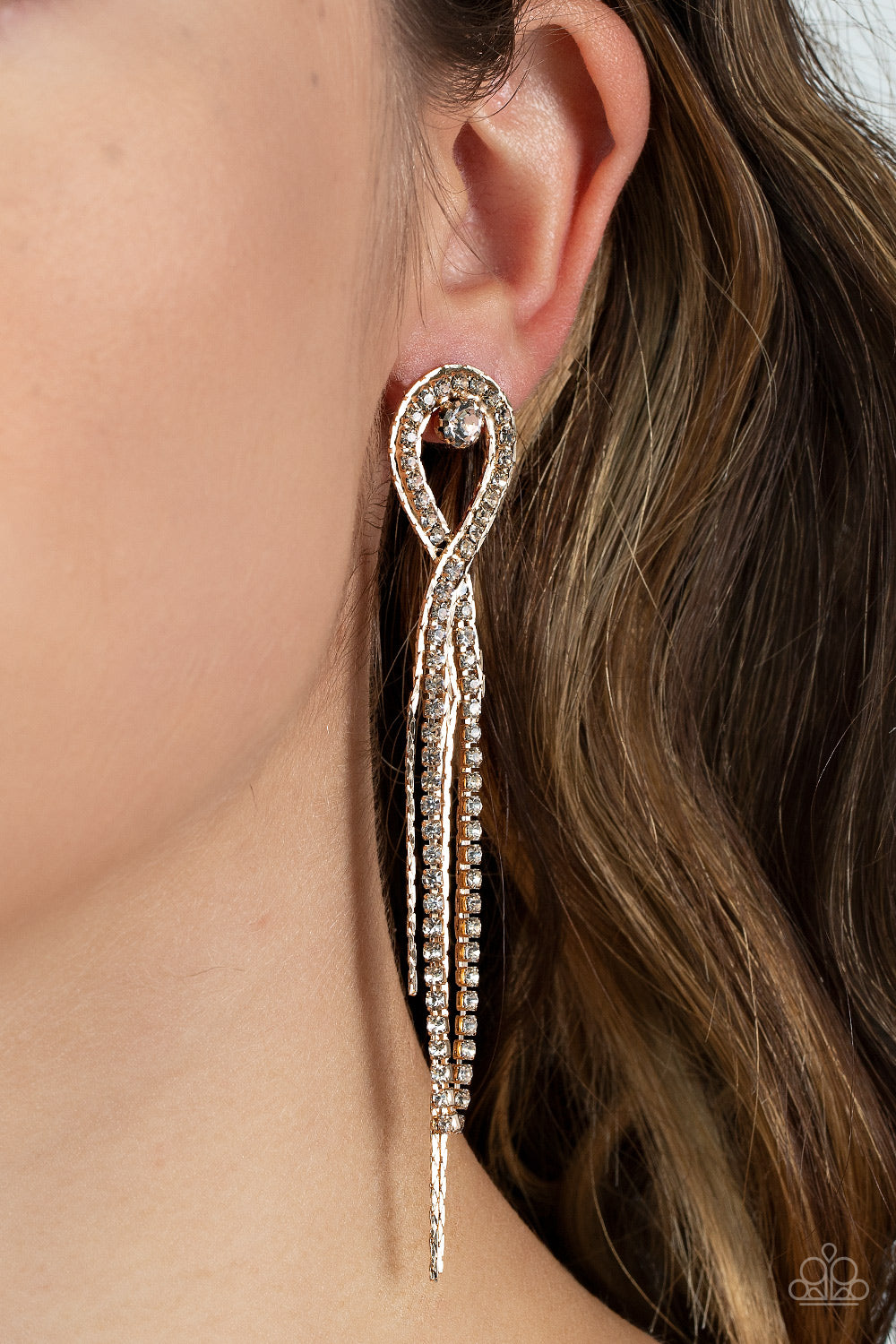 Paparazzi Accessories: Luxury Lasso - Gold Earrings