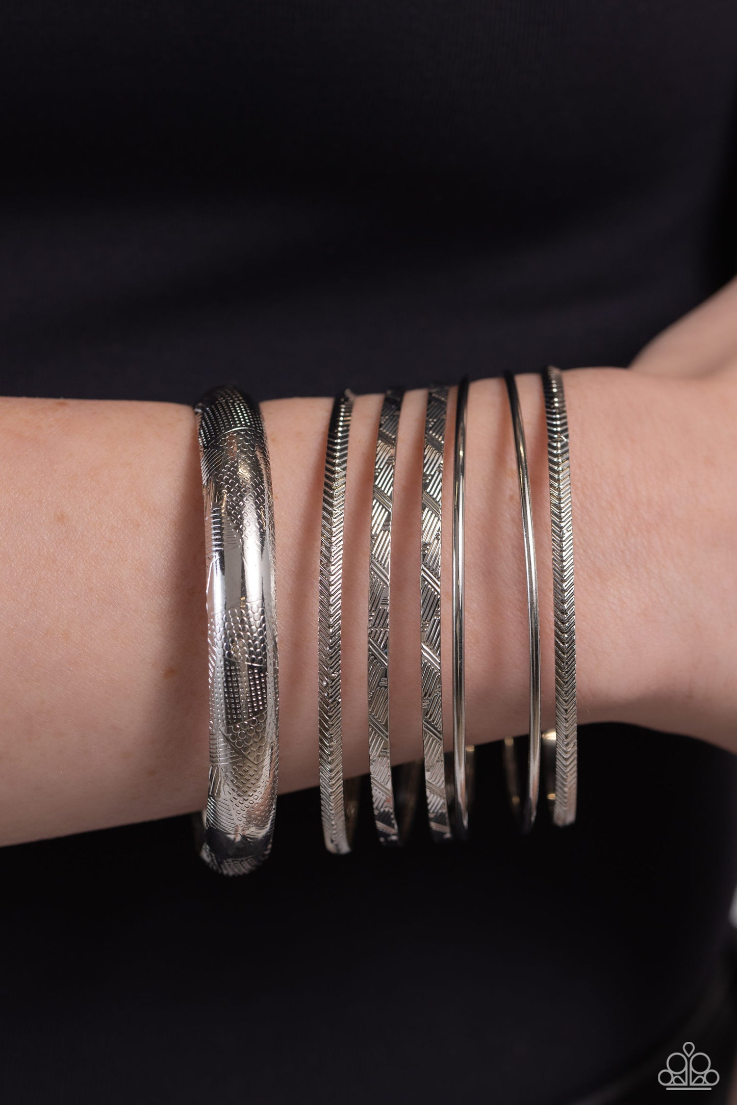 Paparazzi Accessories: Stackable Stunner - Silver Bracelet