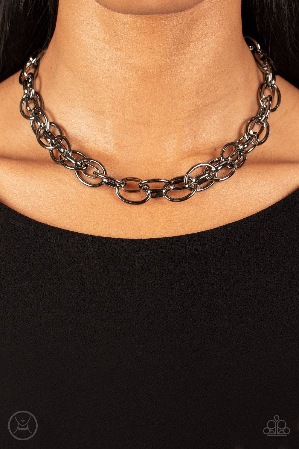 Paparazzi Accessories: Tough Crowd - Black Necklace