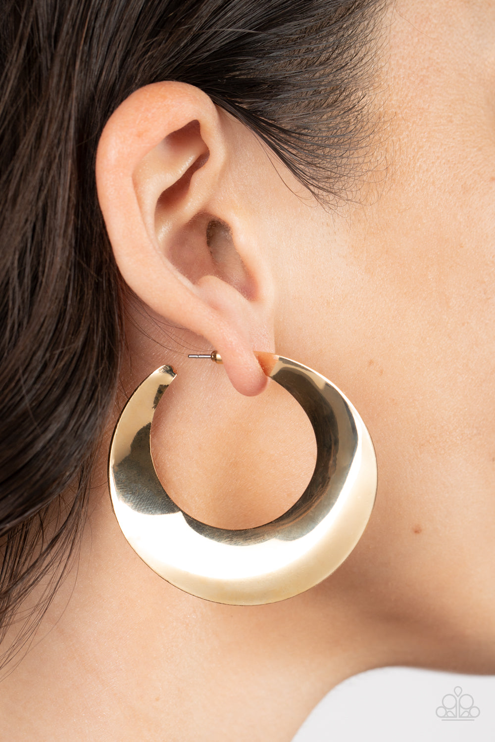 Paparazzi Accessories: Power Curves - Gold Earrings