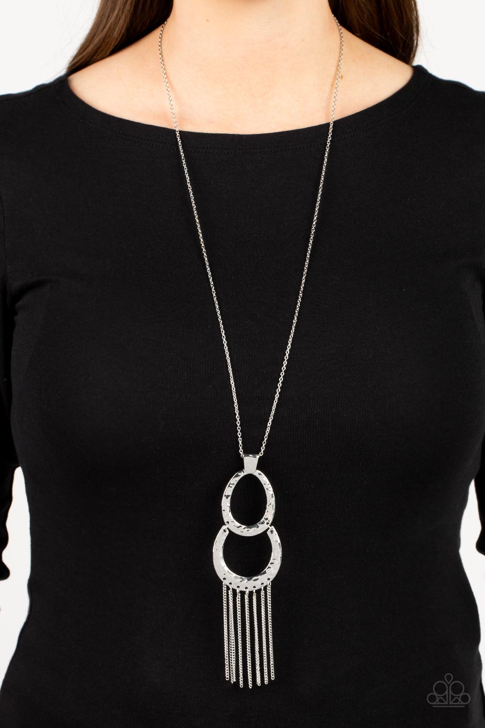 Paparazzi Accessories: Reeling in Relics - Silver Necklace