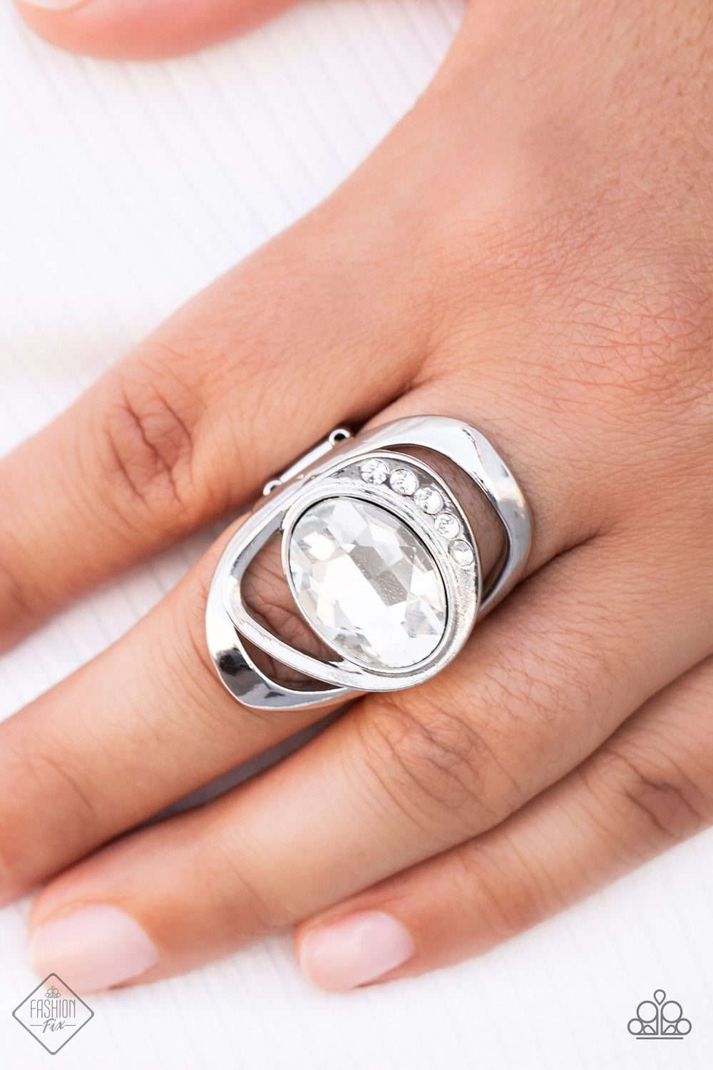 Paparazzi Accessories: Mountain View Meadow - White Ring