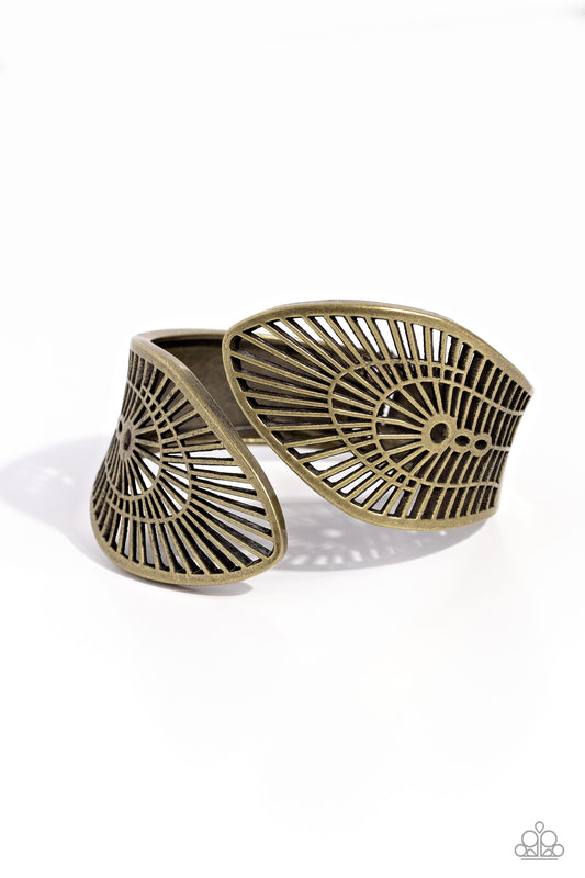 Paparazzi Accessories: Palatial Palms - Brass Bracelet