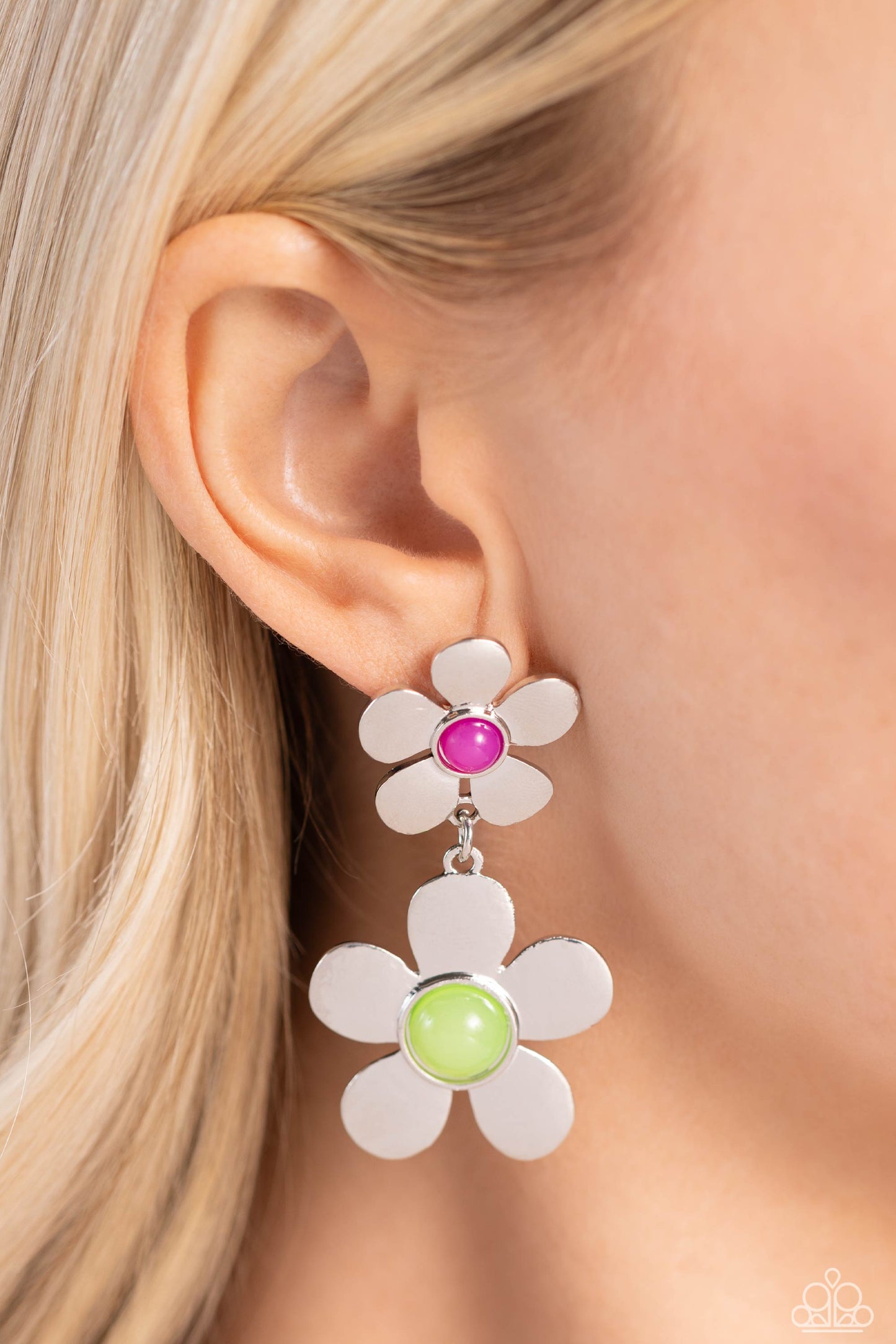 Paparazzi Accessories: Fashionable Florals - Green Earrings