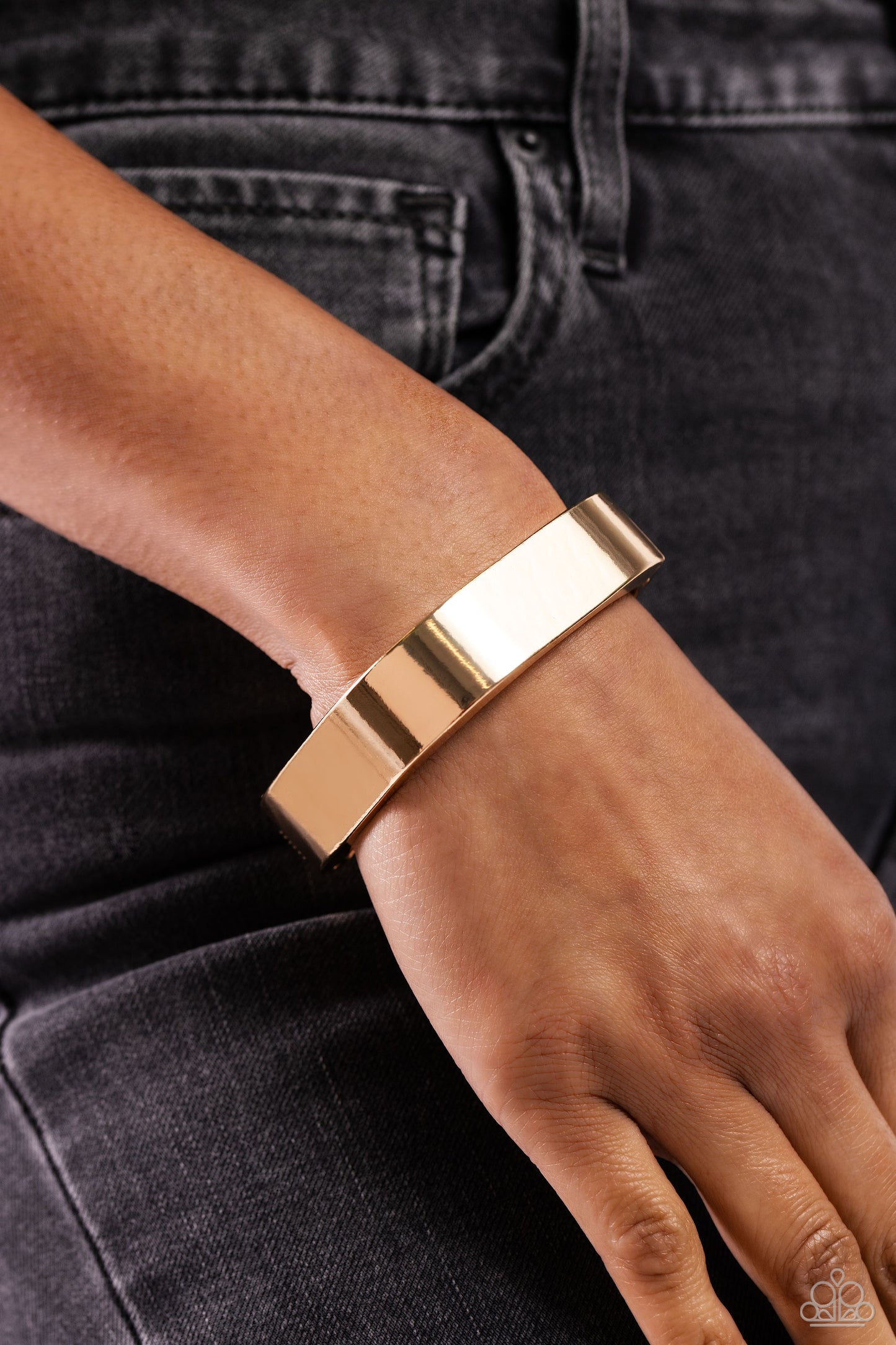 Paparazzi Accessories: Boss Babe Basic - Gold Bracelet