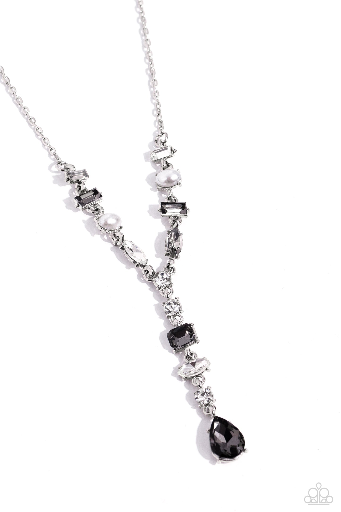 Paparazzi Accessories: Dreamy Dowry - Silver Necklace