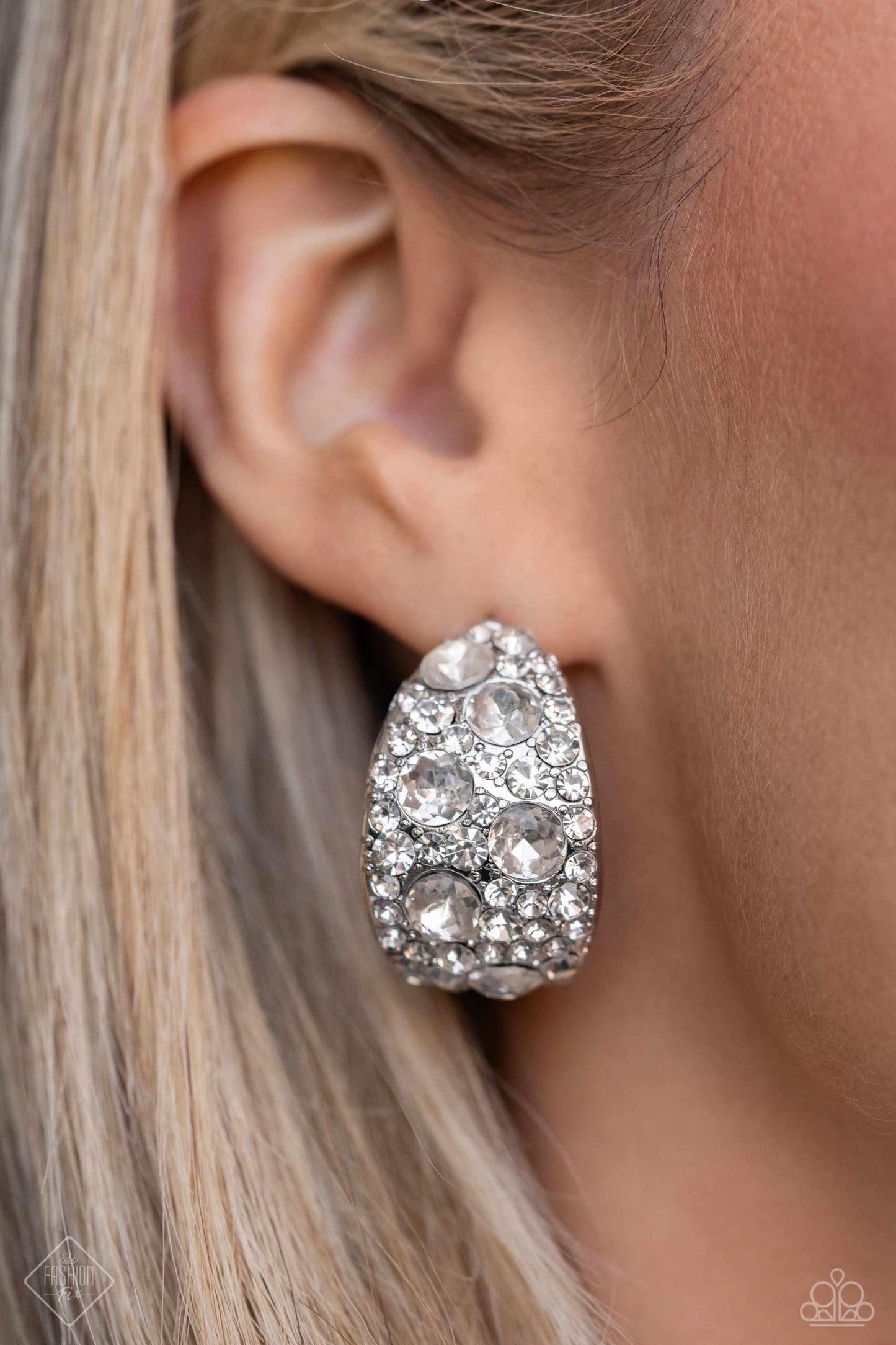 Paparazzi Accessories: Freethinking Finesse - White Earrings